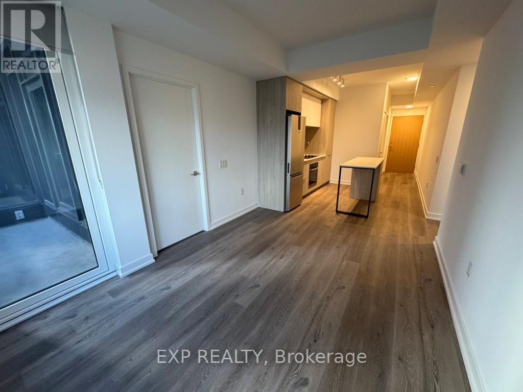 2105 - 395 Square One Drive, Mississauga, Ontario L5B 0P6 - Photo 2 - W12580506