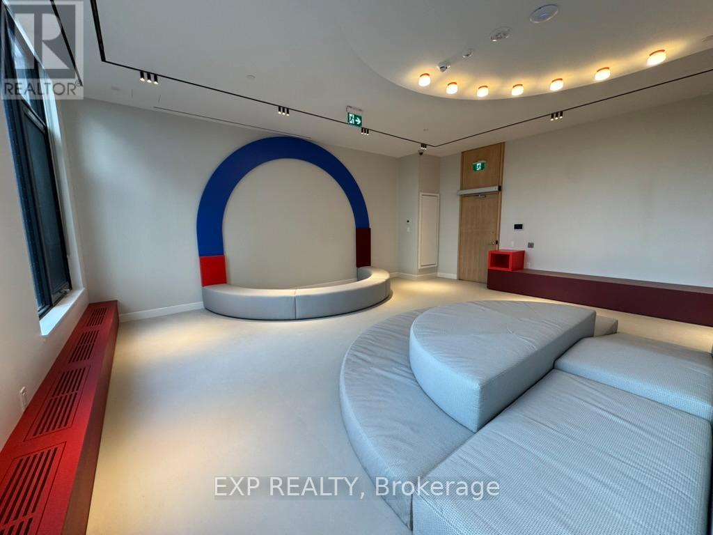 2105 - 395 Square One Drive, Mississauga, Ontario L5B 0P6 - Photo 21 - W12580506