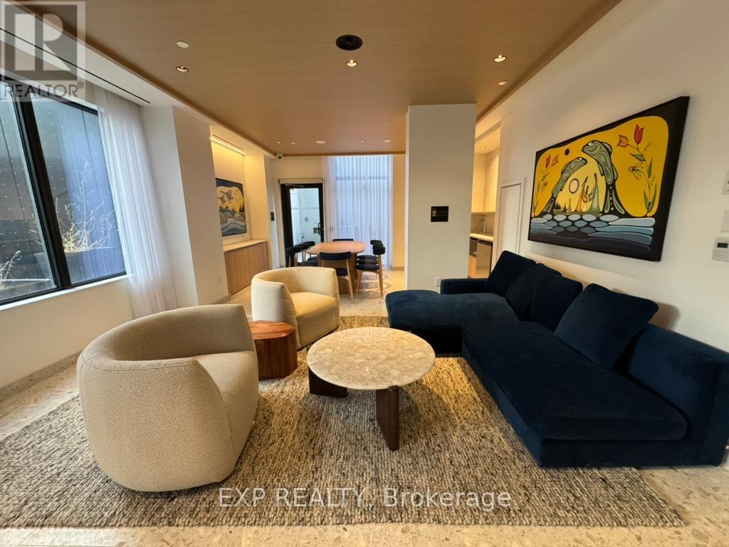 2105 - 395 Square One Drive, Mississauga, Ontario L5B 0P6 - Photo 31 - W12580506