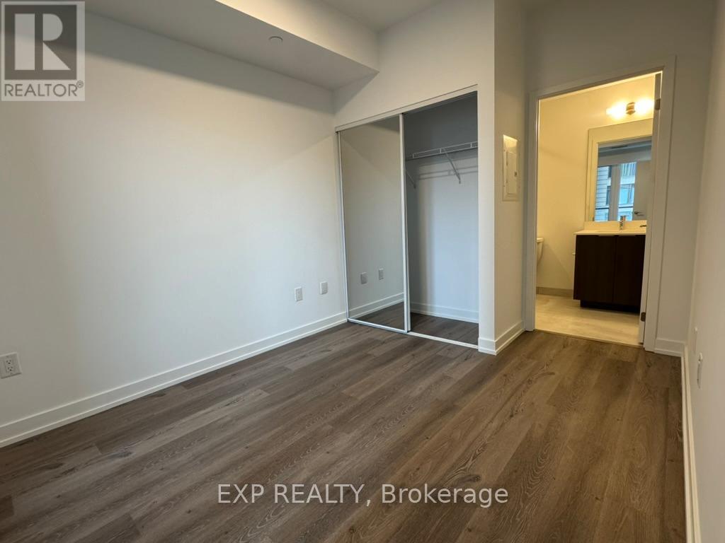 2105 - 395 Square One Drive, Mississauga, Ontario L5B 0P6 - Photo 4 - W12580506