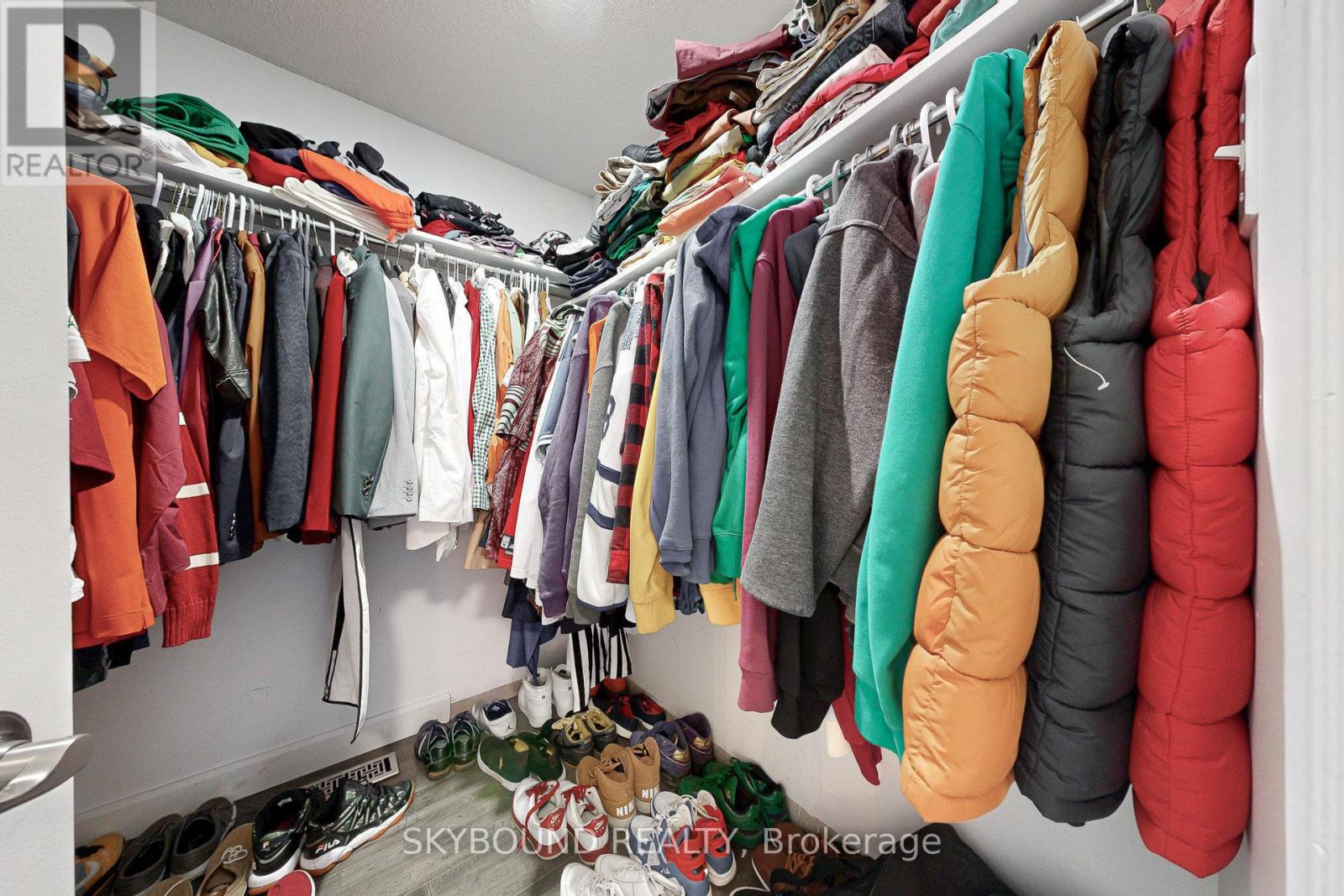 26 Bushberry Road, Brampton, Ontario L7A 1L3 - Photo 30 - W12580522