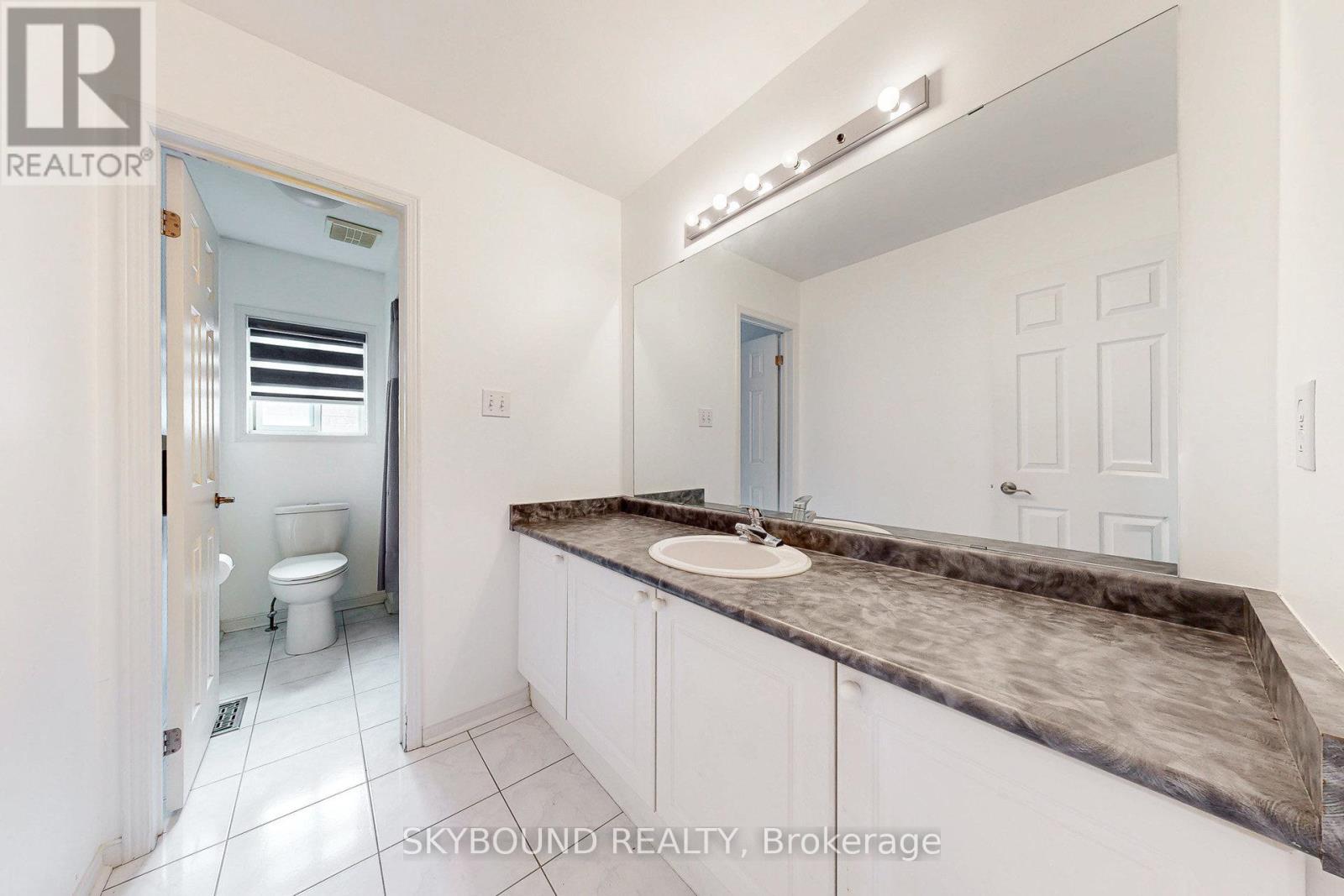 26 Bushberry Road, Brampton, Ontario L7A 1L3 - Photo 34 - W12580522