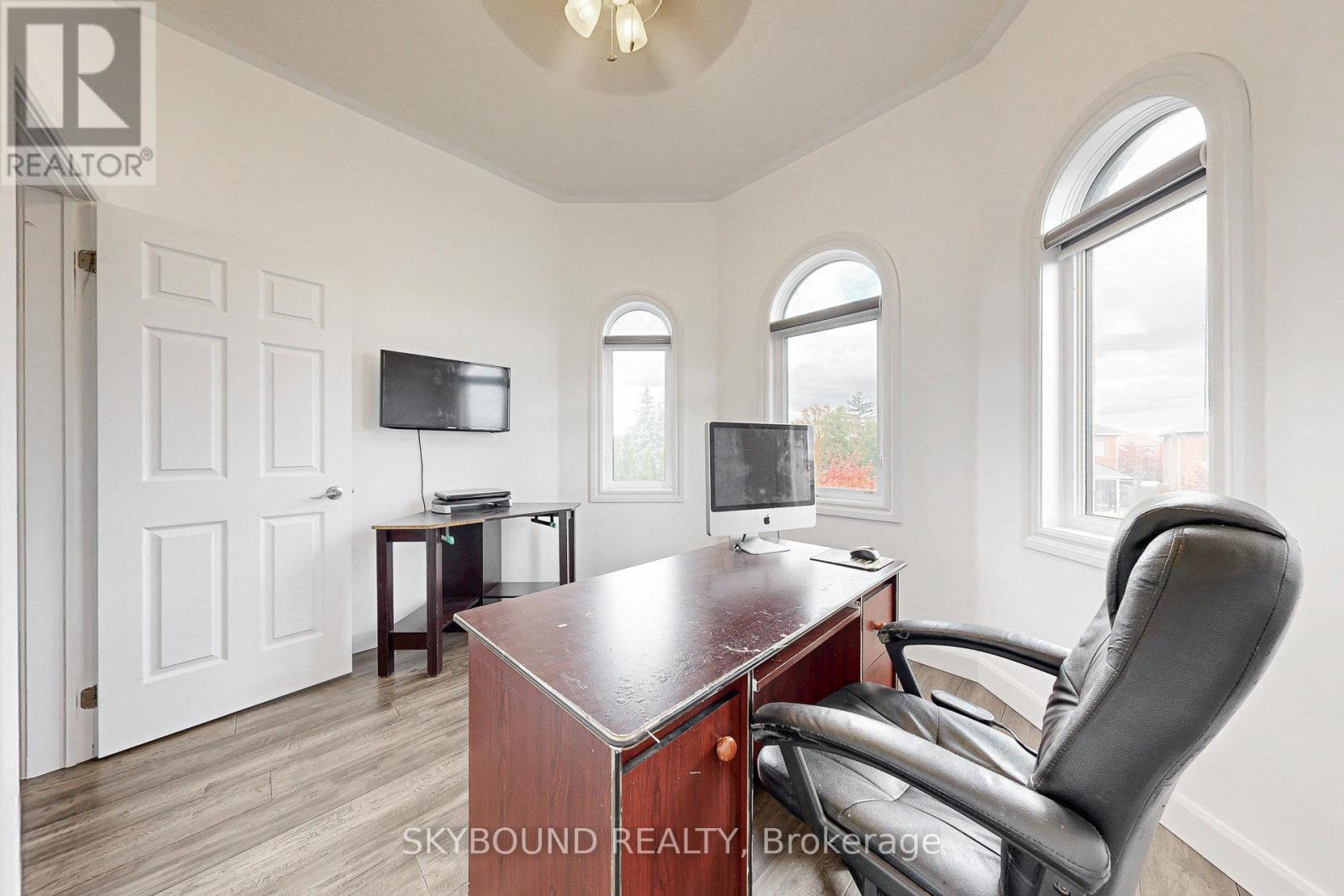 26 Bushberry Road, Brampton, Ontario L7A 1L3 - Photo 38 - W12580522