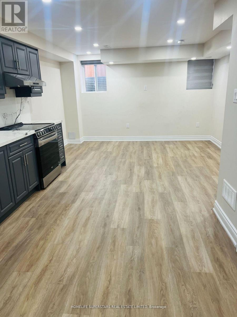 17 Speckled Alder Street, Caledon, Ontario  L7C 4J1 - Photo 2 - W12580534