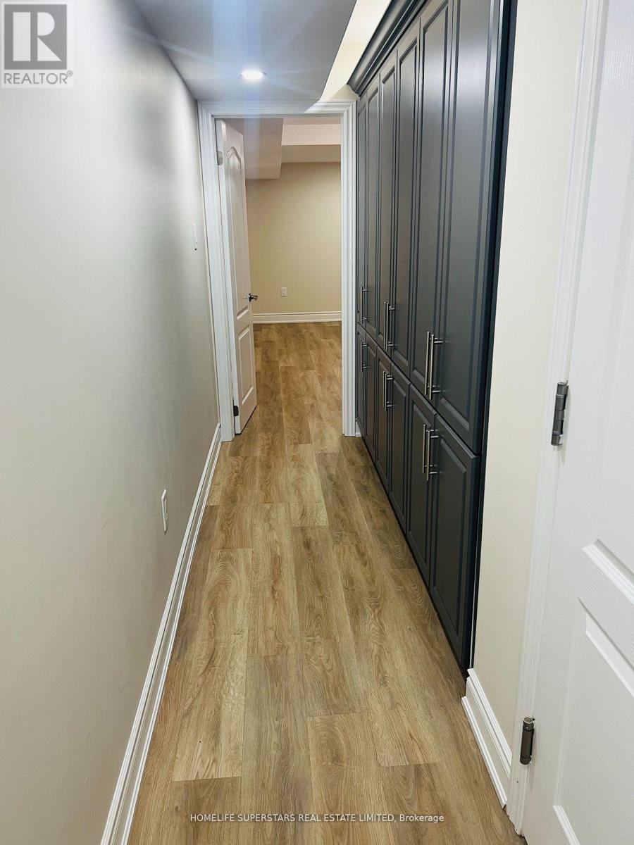 17 Speckled Alder Street, Caledon, Ontario  L7C 4J1 - Photo 4 - W12580534