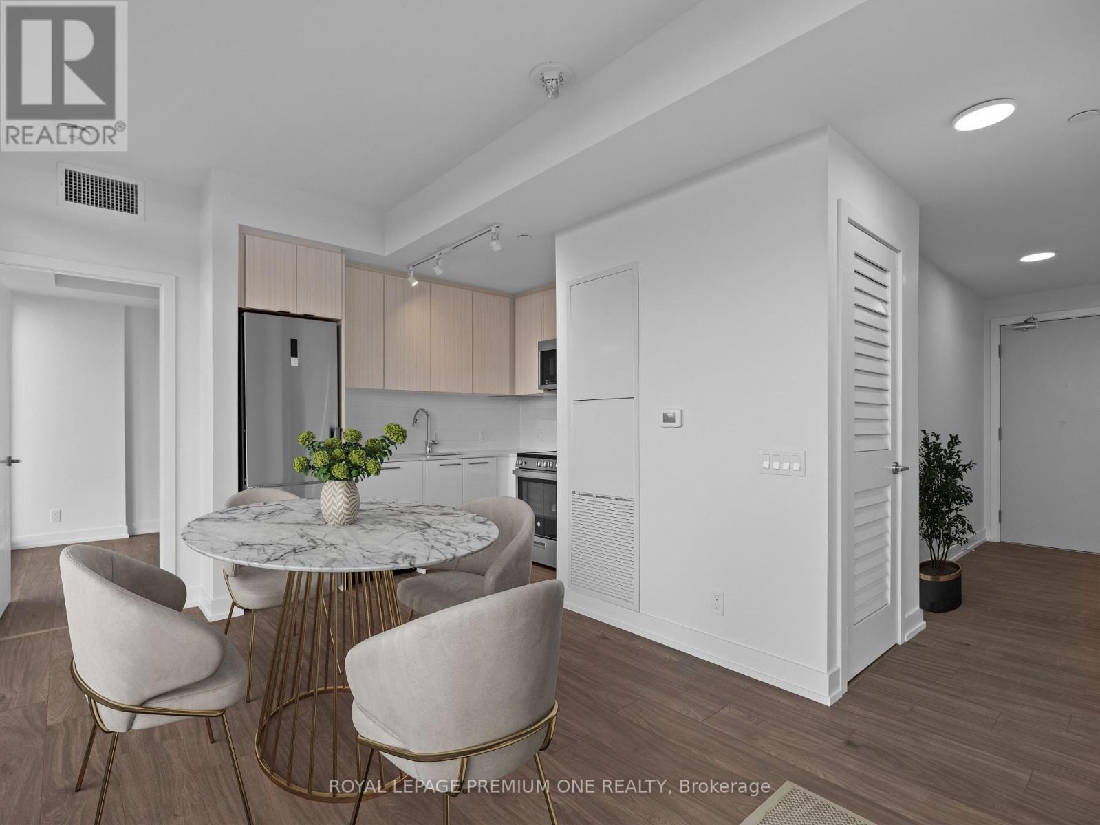 511 - 225 Veterans Drive, Brampton, Ontario  L7A 5L7 - Photo 4 - W12580536