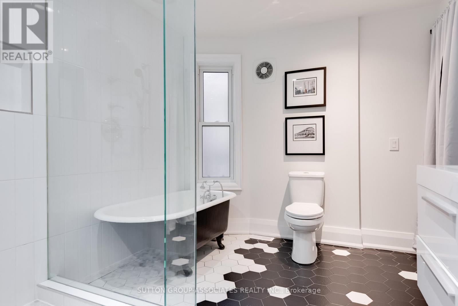 148 Boon Avenue, Toronto, Ontario  M6E 3Z5 - Photo 21 - W12580540