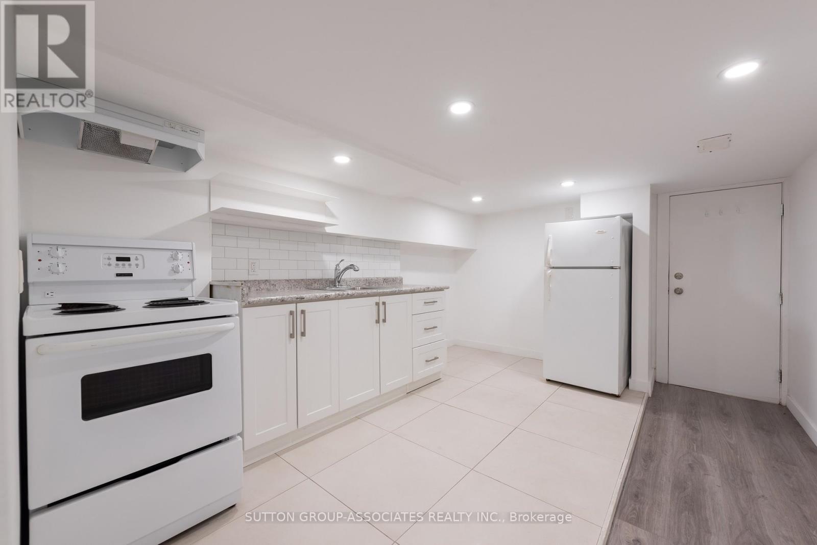 148 Boon Avenue, Toronto, Ontario  M6E 3Z5 - Photo 29 - W12580540