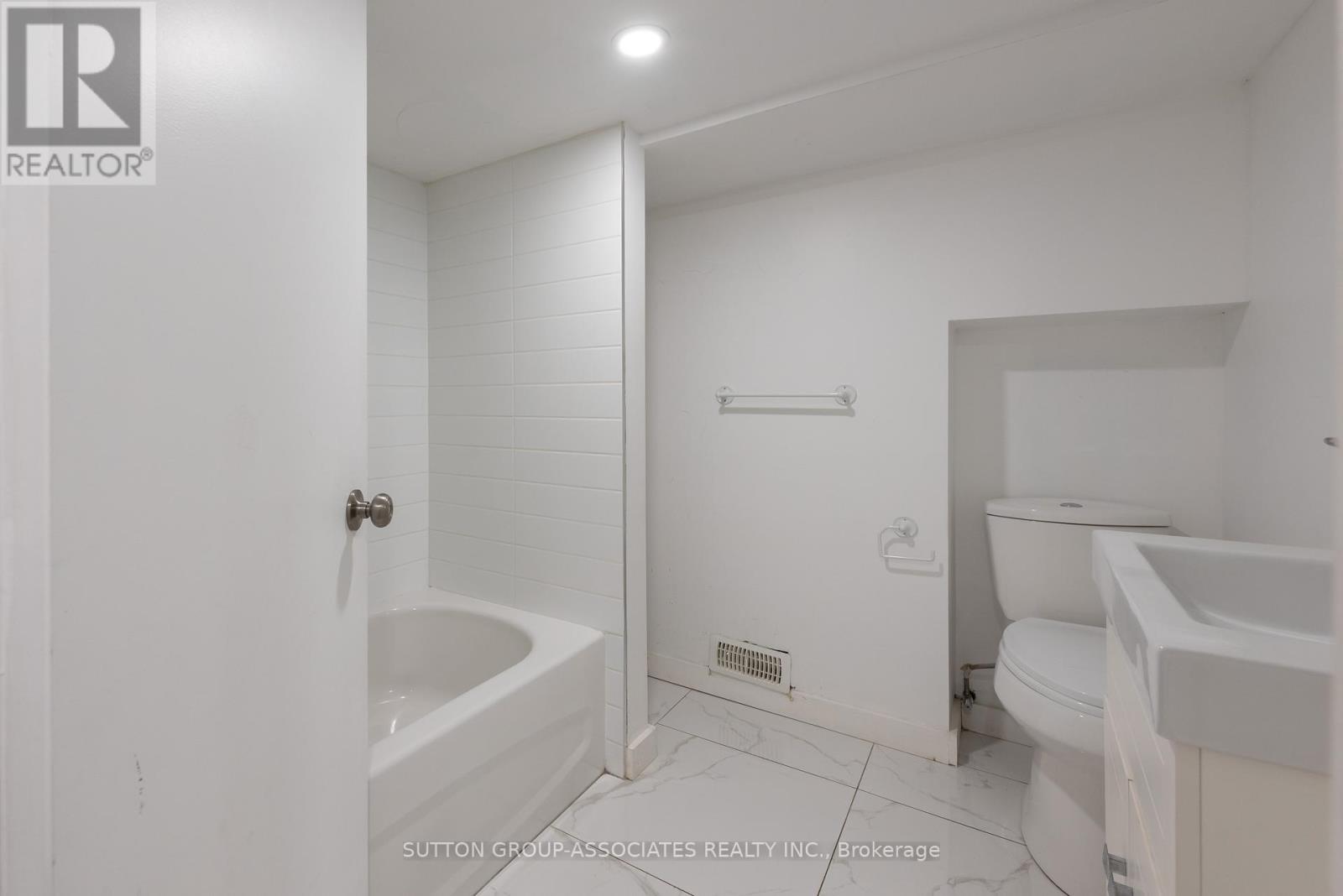 148 Boon Avenue, Toronto, Ontario  M6E 3Z5 - Photo 31 - W12580540