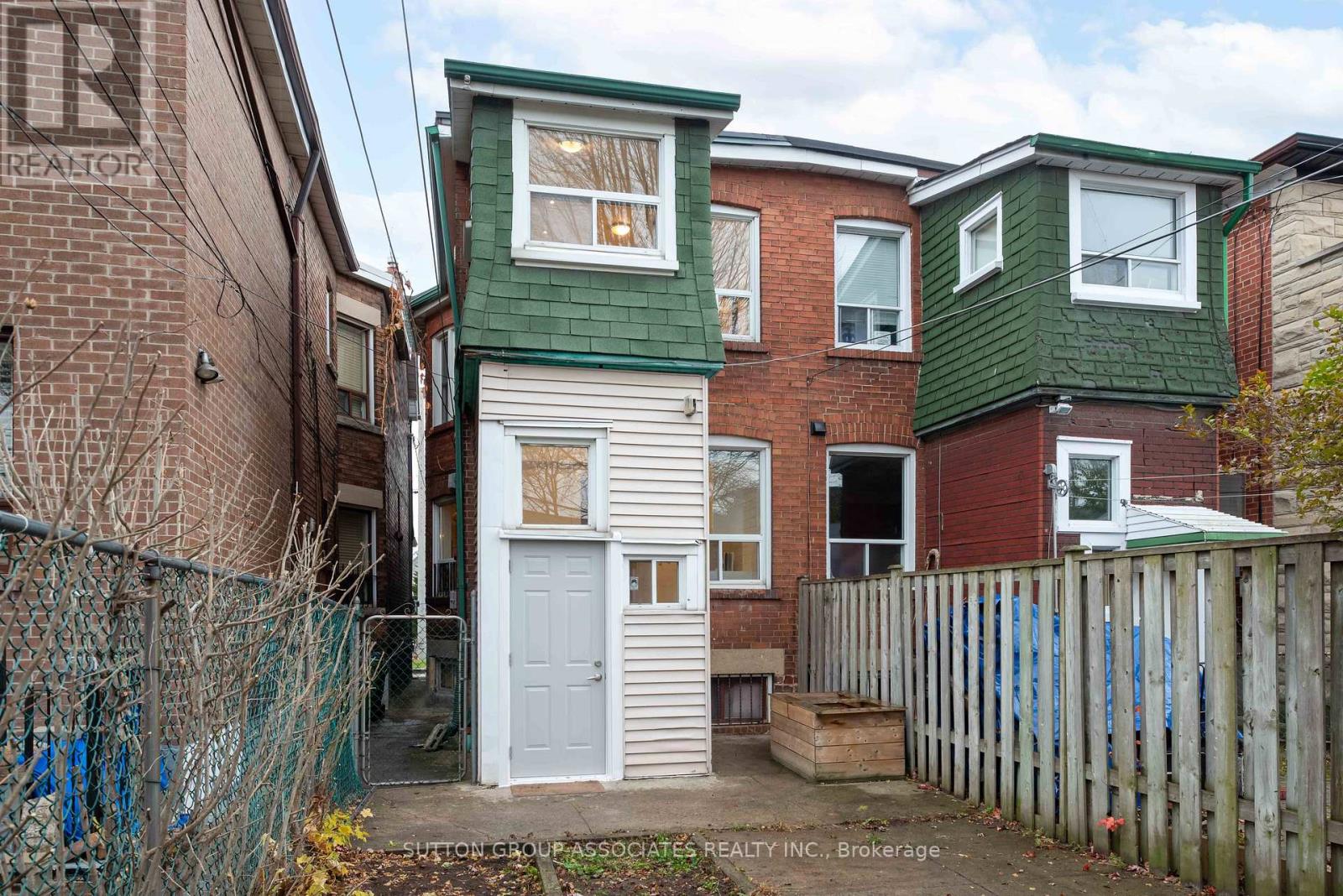 148 Boon Avenue, Toronto, Ontario  M6E 3Z5 - Photo 35 - W12580540