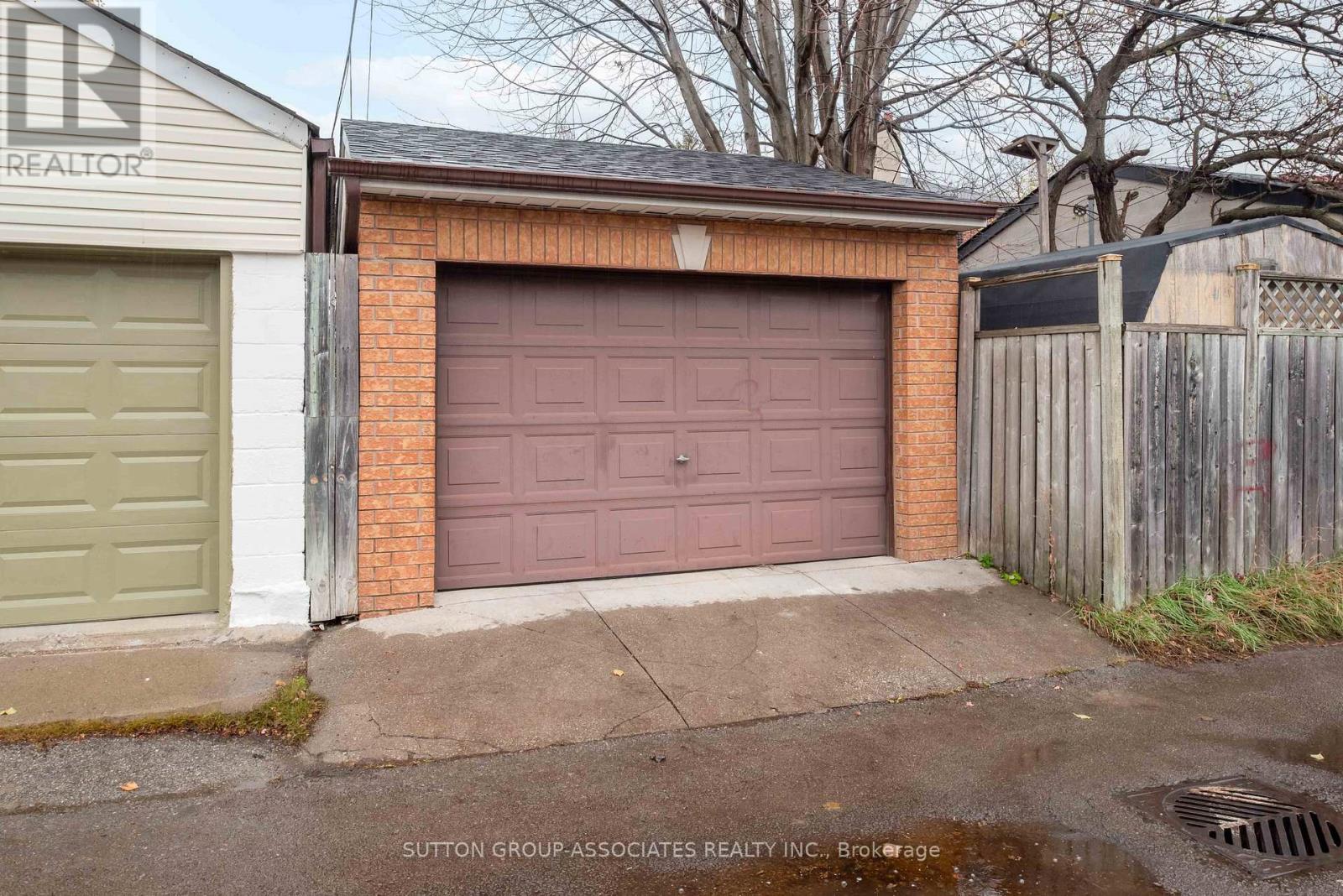 148 Boon Avenue, Toronto, Ontario  M6E 3Z5 - Photo 36 - W12580540