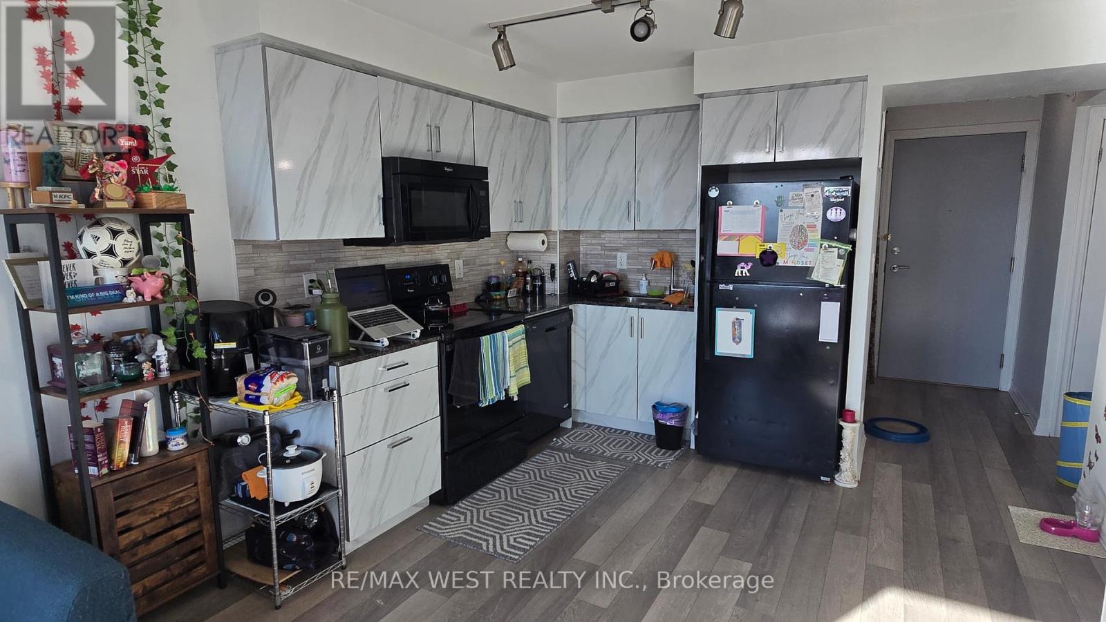 1014 - 80 Esther Lorrie Drive, Toronto, Ontario M9W 0C6 - Photo 4 - W12580562