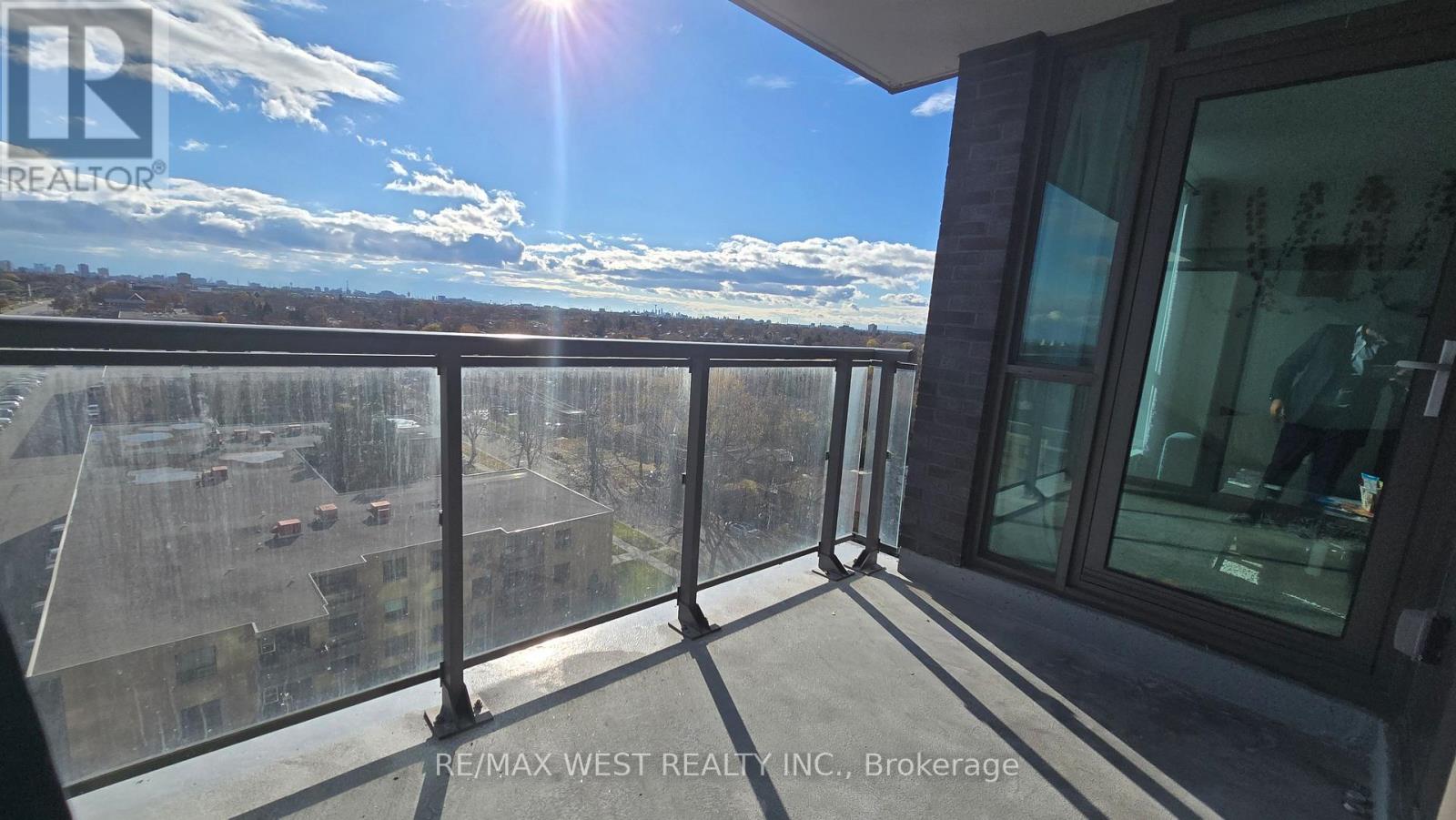 1014 - 80 Esther Lorrie Drive, Toronto, Ontario M9W 0C6 - Photo 8 - W12580562