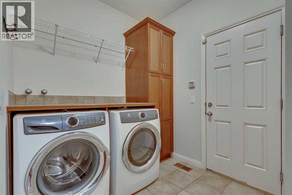 75 Cranridge Heights Se, Calgary, Alberta  T3M 0C1 - Photo 11 - A2232536