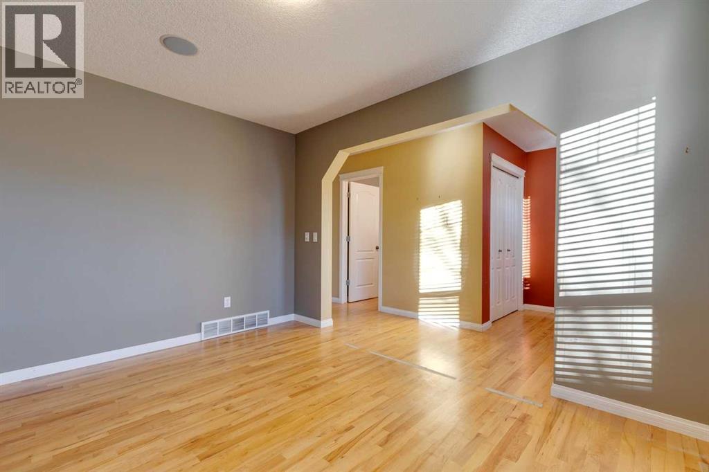 826 18 Avenue Nw, Calgary, Alberta  T2M 0V3 - Photo 5 - A2271052