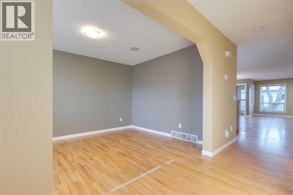 826 18 Avenue Nw, Calgary, Alberta  T2M 0V3 - Photo 4 - A2271052