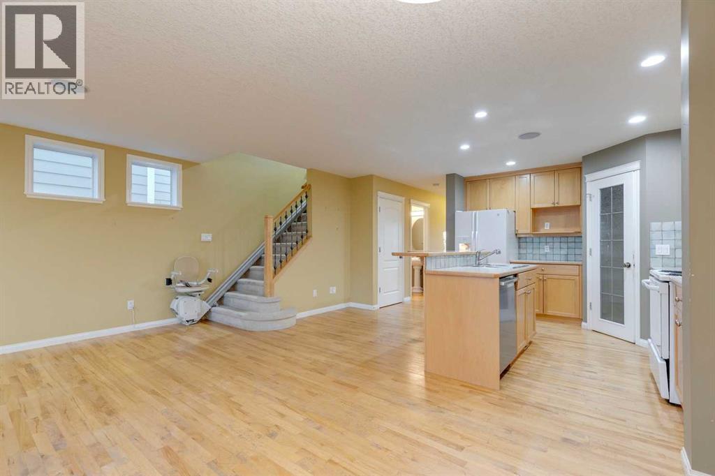 826 18 Avenue Nw, Calgary, Alberta  T2M 0V3 - Photo 11 - A2271052