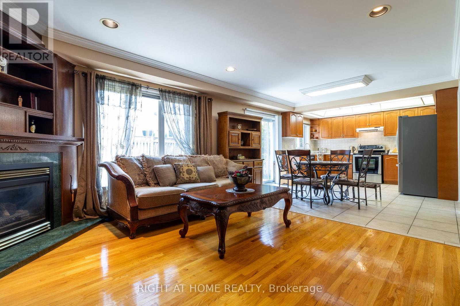 1887 Fairport Road, Pickering, Ontario  L1V 1T5 - Photo 4 - E12463996