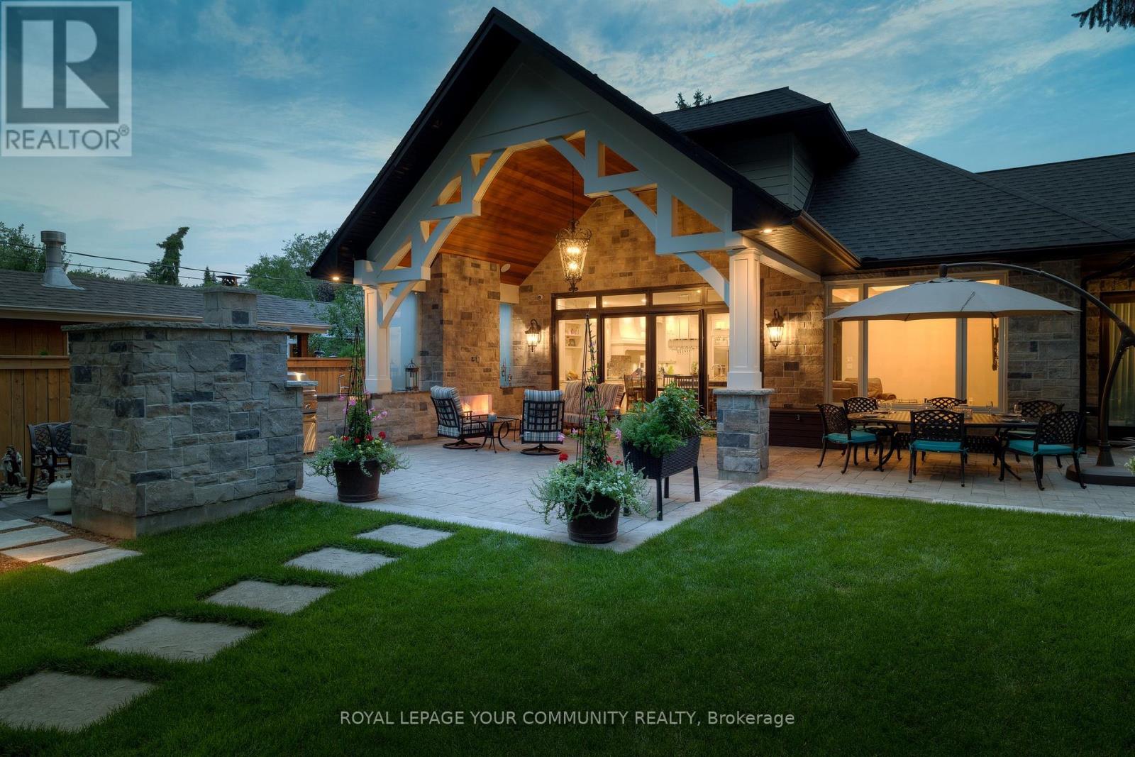 1551 Warland Road, Oakville, Ontario  L6L 1N4 - Photo 41 - W12503506