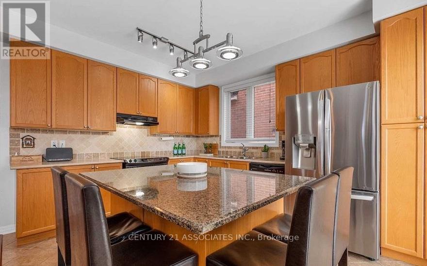 177 Montreal Circle, Hamilton, Ontario  L8E 0C6 - Photo 7 - X12579666