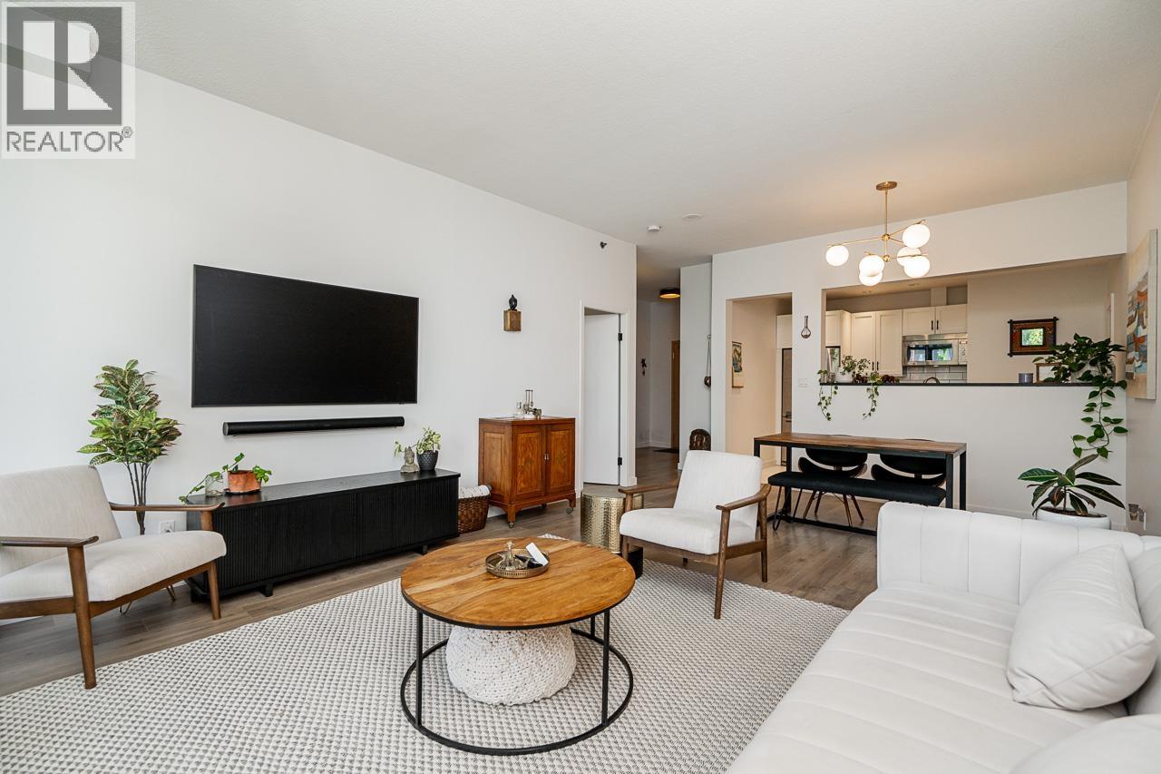 408 503 W 16th Avenue, Vancouver, British Columbia  V5Z 4N3 - Photo 2 - R3070495