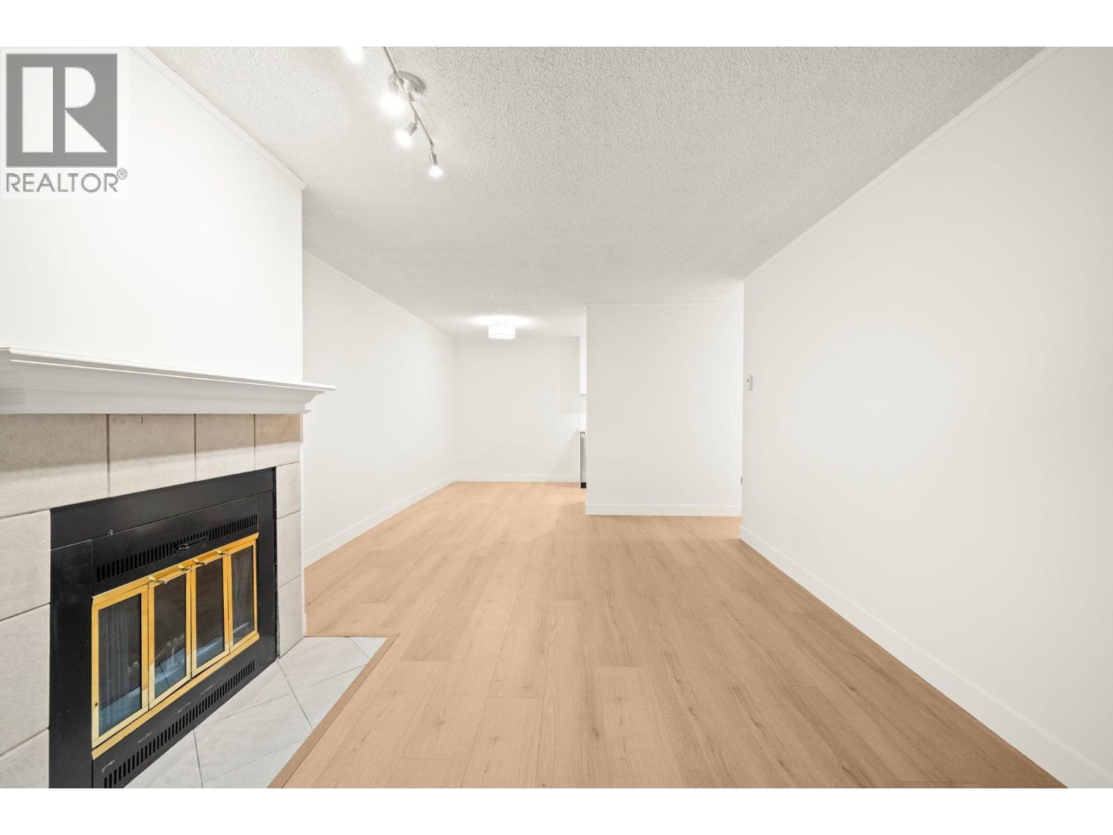 102 7591 Moffatt Road, Richmond, British Columbia  V6Y 3N2 - Photo 11 - R3070507