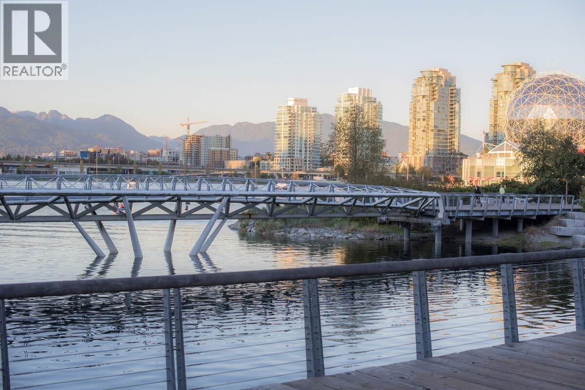 1618 Columbia Street, Vancouver, British Columbia  V5Y 0B6 - Photo 19 - R3070518