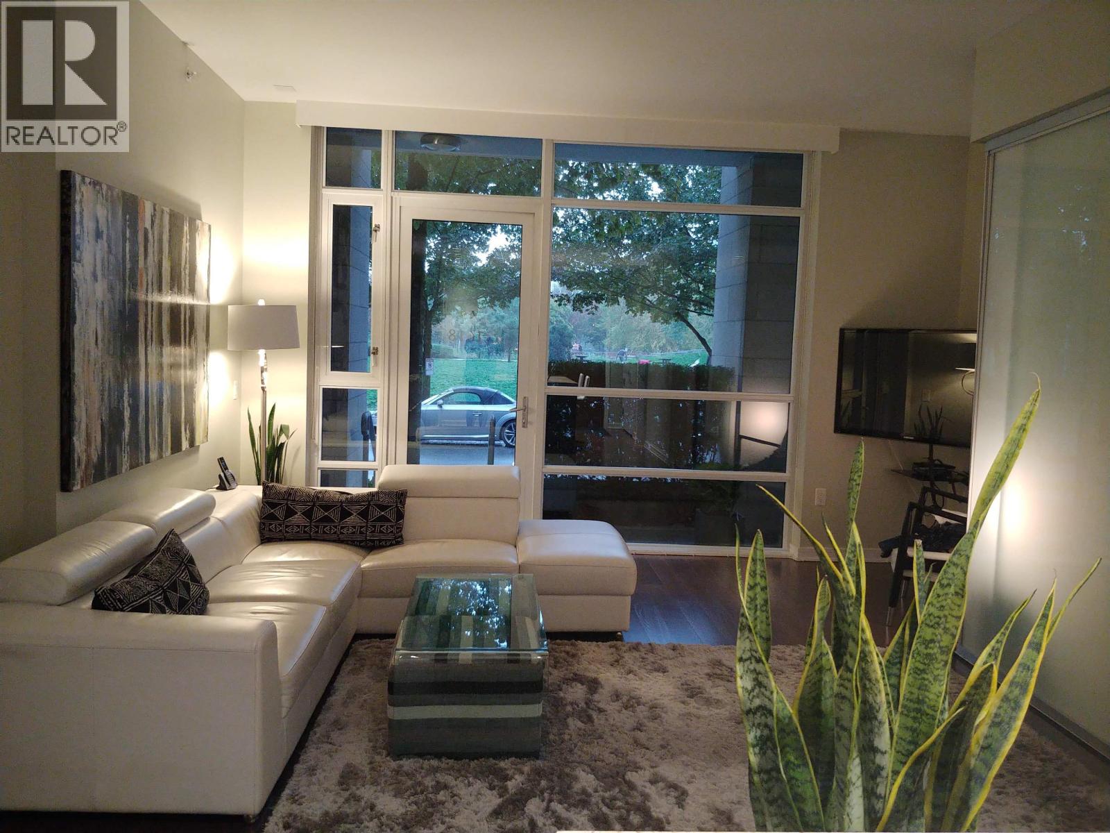 1618 Columbia Street, Vancouver, British Columbia  V5Y 0B6 - Photo 5 - R3070518