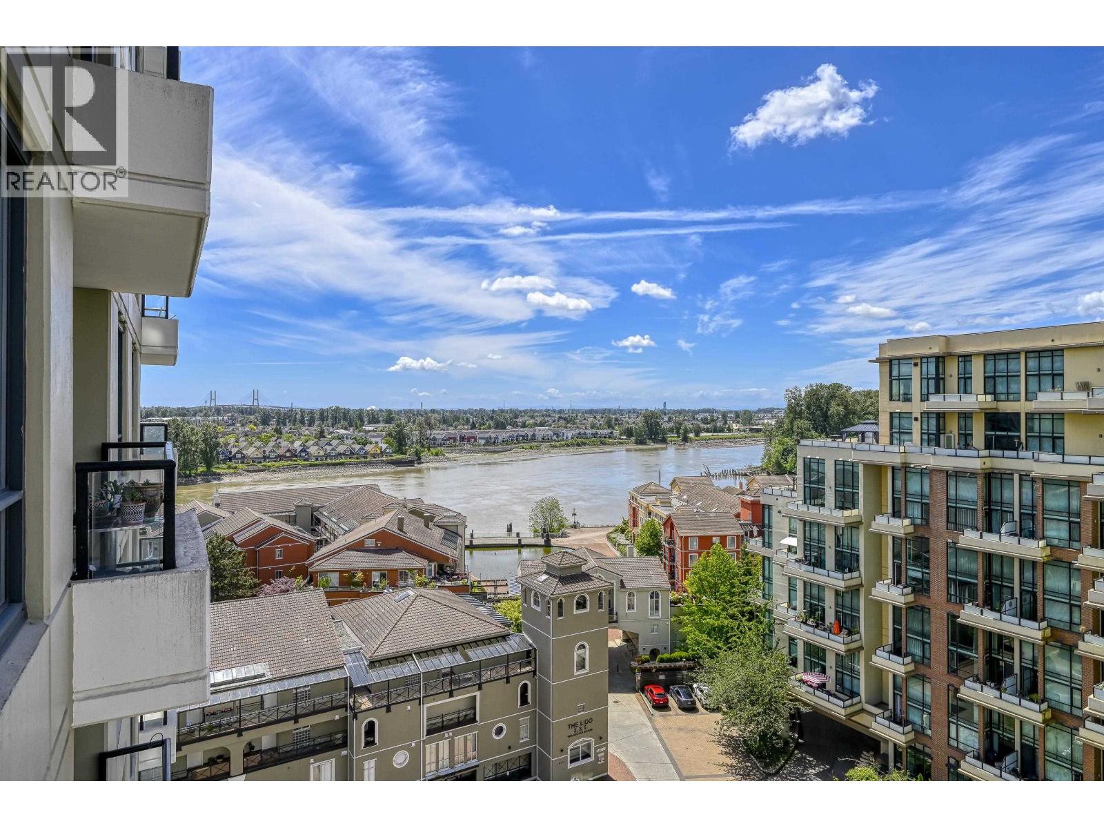 1607 1 Renaissance Square, New Westminster, British Columbia  V3M 0B6 - Photo 1 - R3070519
