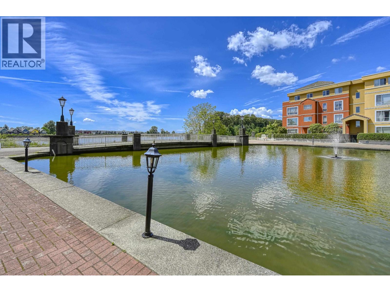 1607 1 Renaissance Square, New Westminster, British Columbia  V3M 0B6 - Photo 26 - R3070519