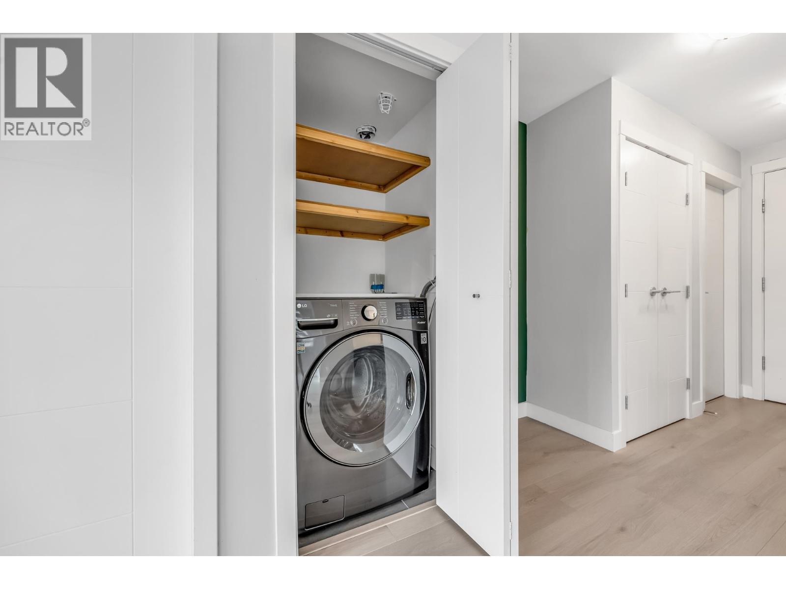 206 2525 Clarke Street, Port Moody, British Columbia  V3H 0J3 - Photo 12 - R3070516