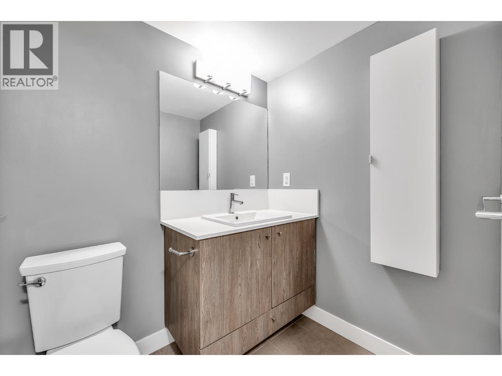 206 2525 Clarke Street, Port Moody, British Columbia  V3H 0J3 - Photo 16 - R3070516