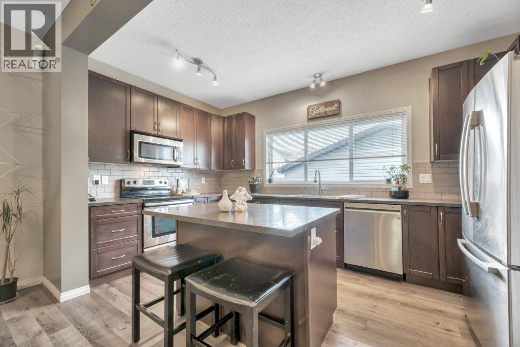 32 Copperpond Heights Se, Calgary, Alberta  T2Z 0X3 - Photo 16 - A2267375