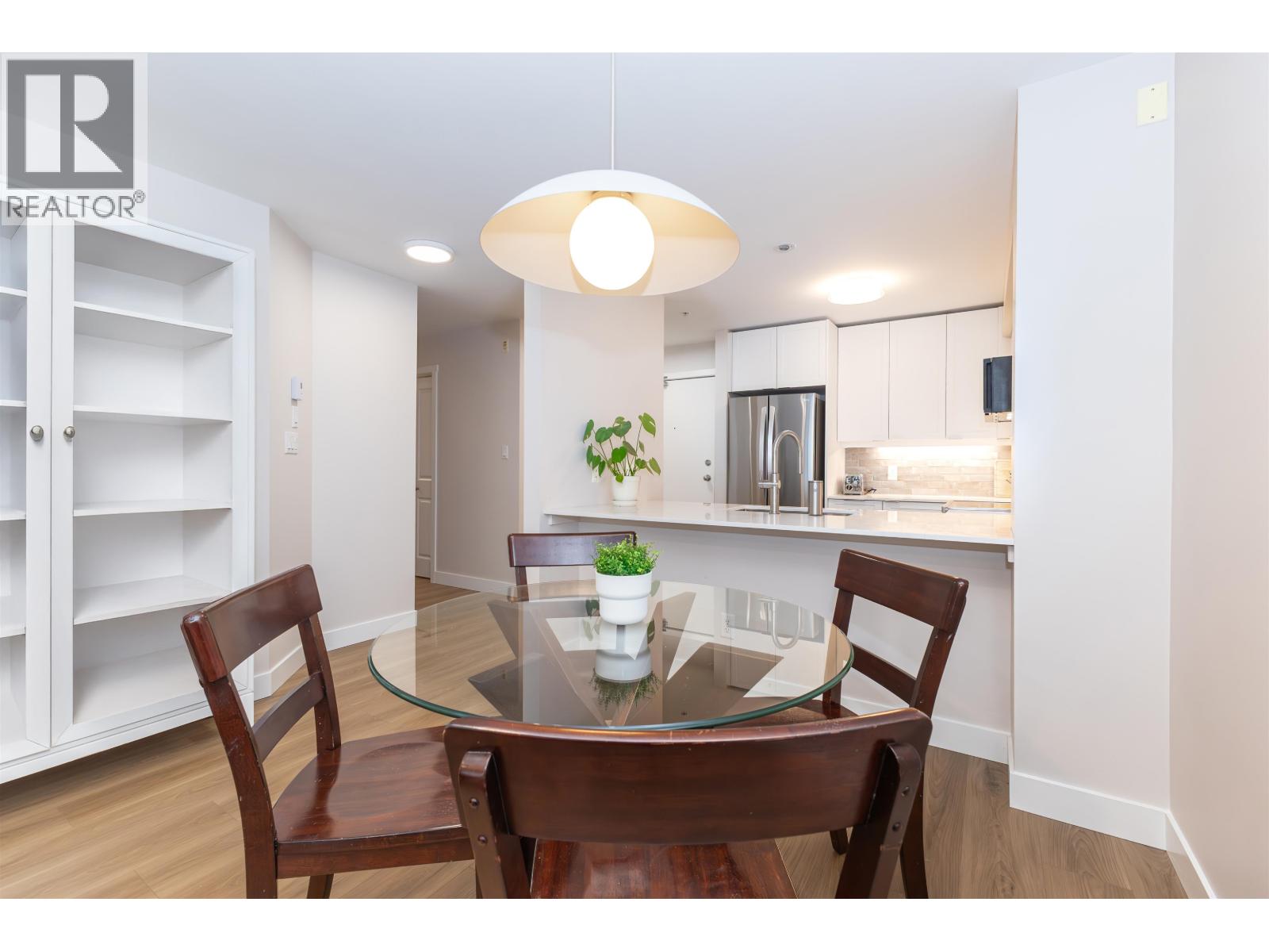 210 808 Sangster Place, New Westminster, British Columbia  V3L 5W3 - Photo 11 - R3070229