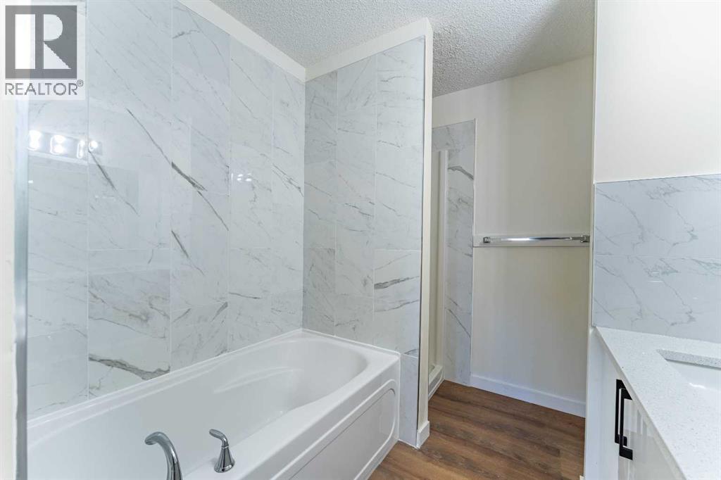 121 Eversyde Point Sw, Calgary, Alberta  T2Y 4X7 - Photo 22 - A2266373