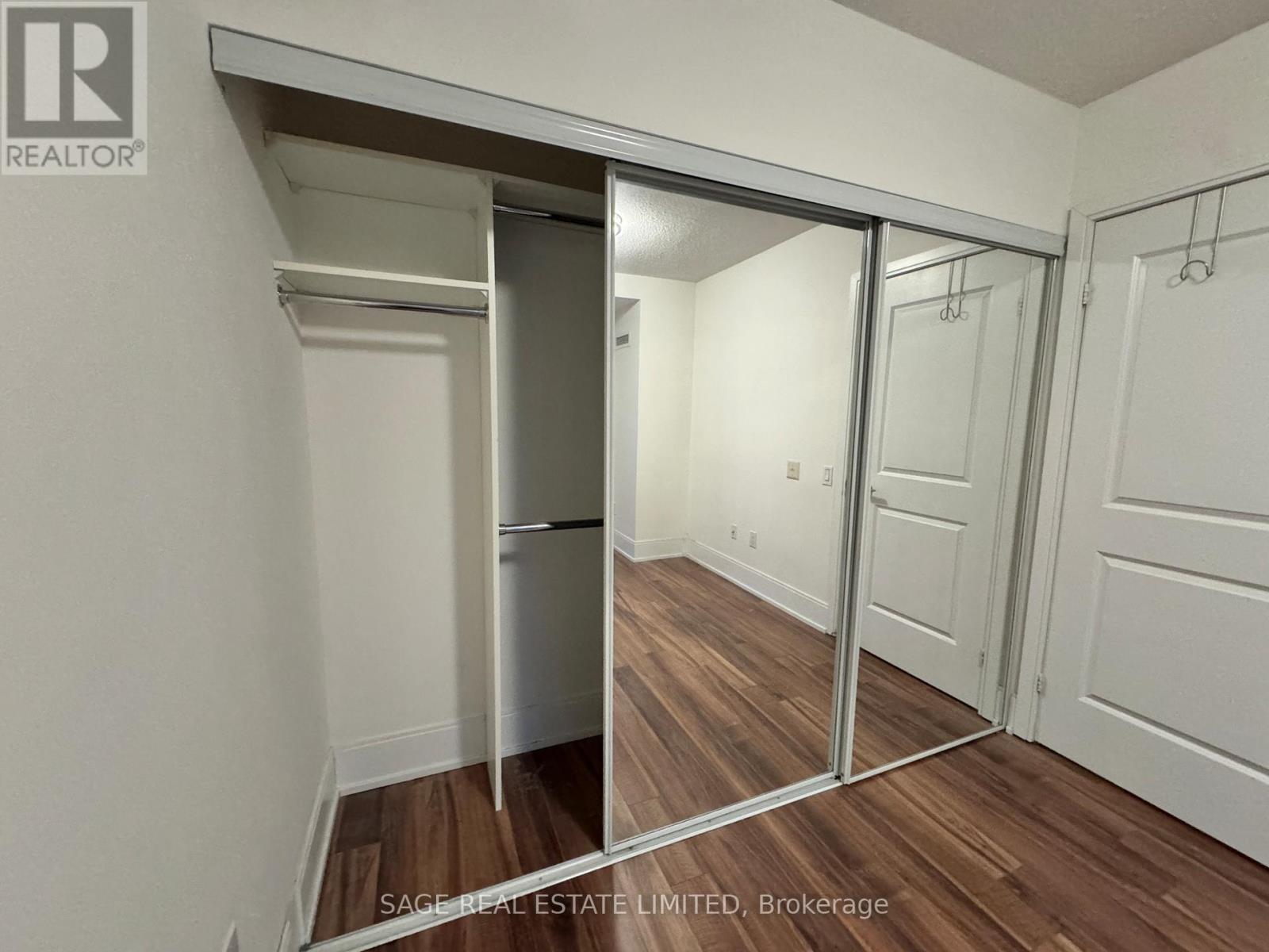 1019 - 560 Front Street W, Toronto, Ontario  M5V 1C1 - Photo 11 - C12580594