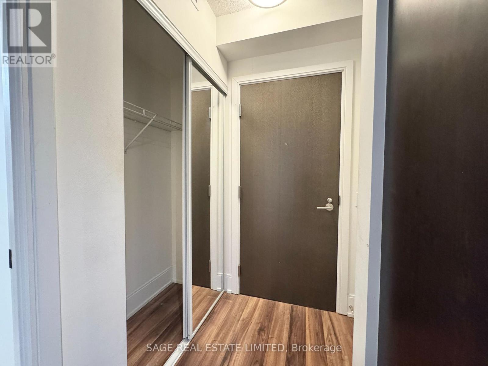 1019 - 560 Front Street W, Toronto, Ontario  M5V 1C1 - Photo 4 - C12580594