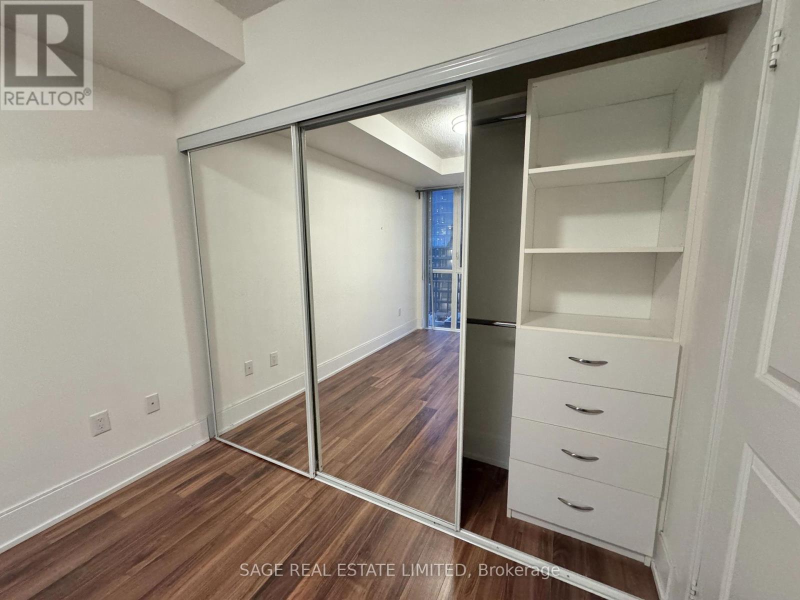 1019 - 560 Front Street W, Toronto, Ontario  M5V 1C1 - Photo 9 - C12580594