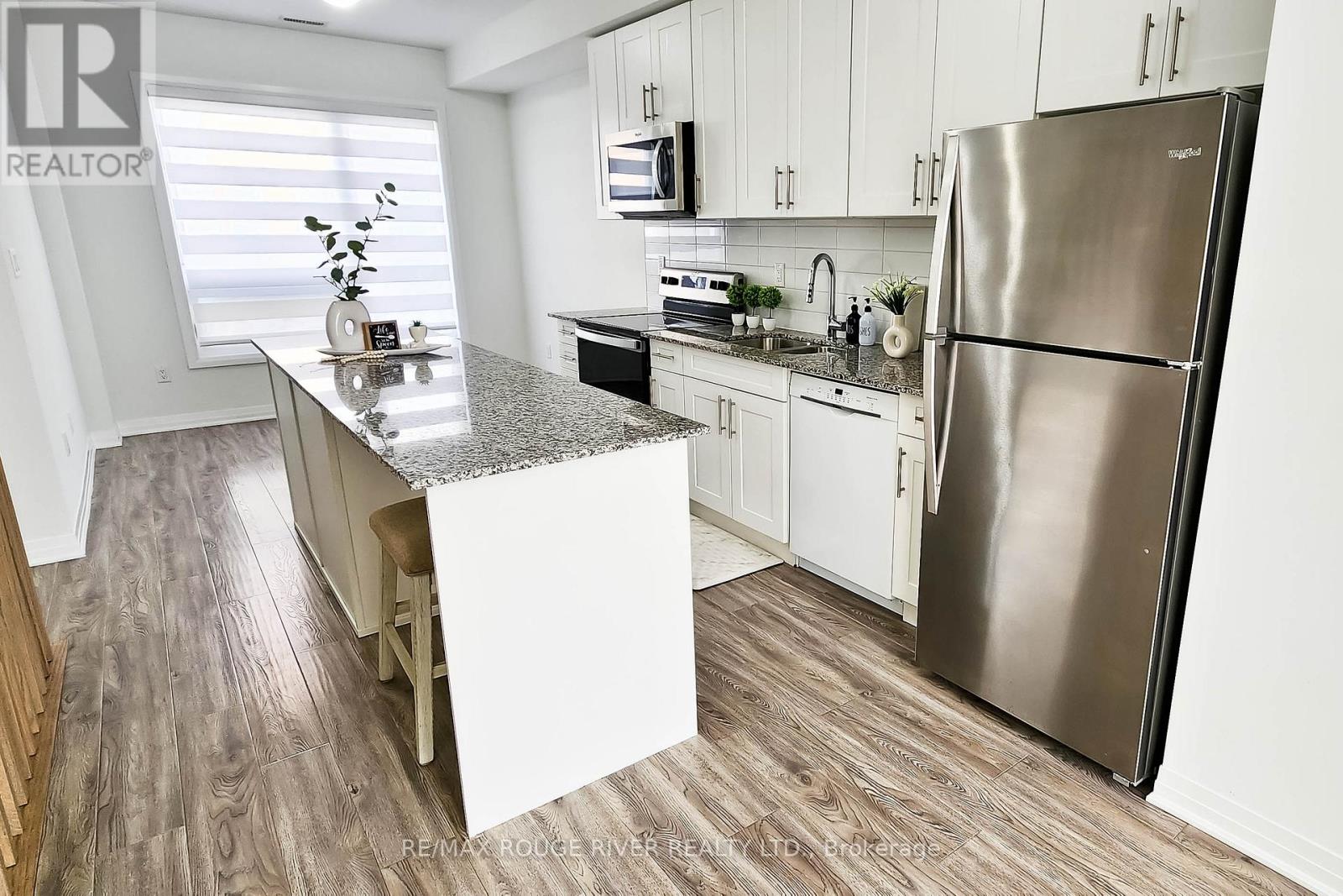 1630 Pleasure Valley Path, Oshawa, Ontario  L1G 0E3 - Photo 5 - E12580564