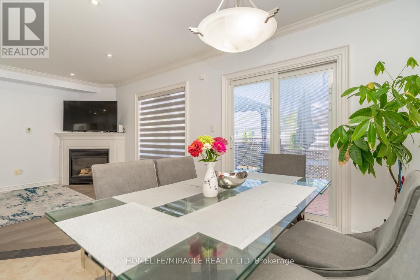 60 Forest Fountain Drive, Vaughan, Ontario  L4H 1S3 - Photo 10 - N12580566