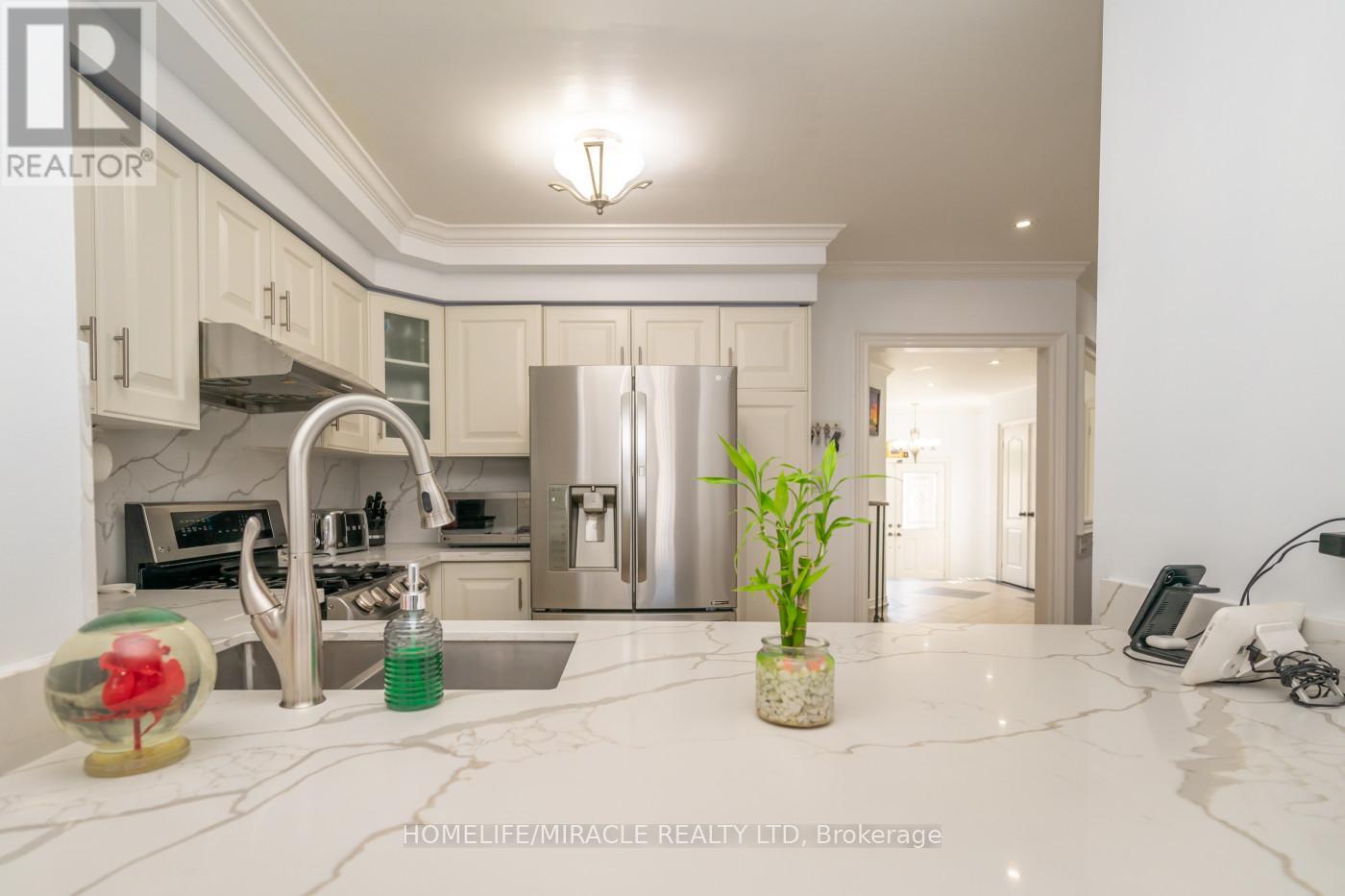 60 Forest Fountain Drive, Vaughan, Ontario  L4H 1S3 - Photo 12 - N12580566