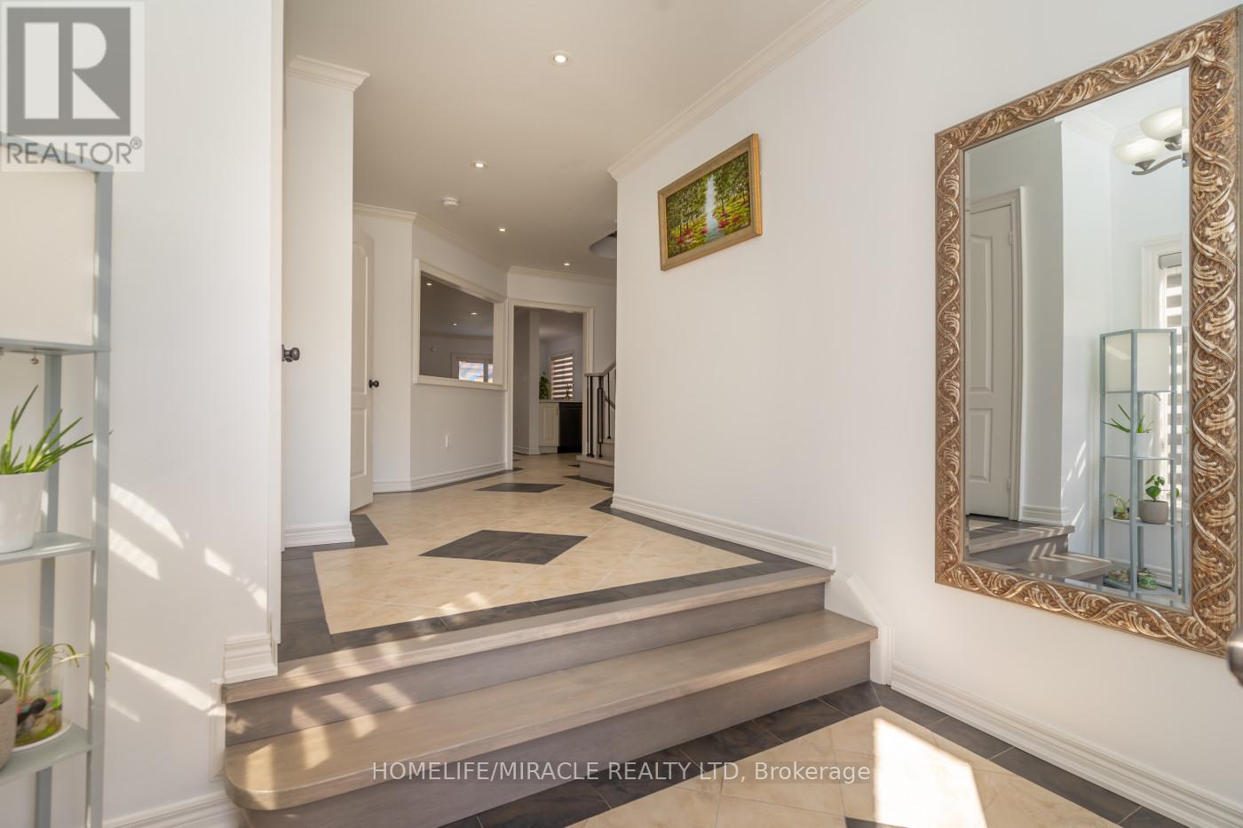 60 Forest Fountain Drive, Vaughan, Ontario  L4H 1S3 - Photo 5 - N12580566