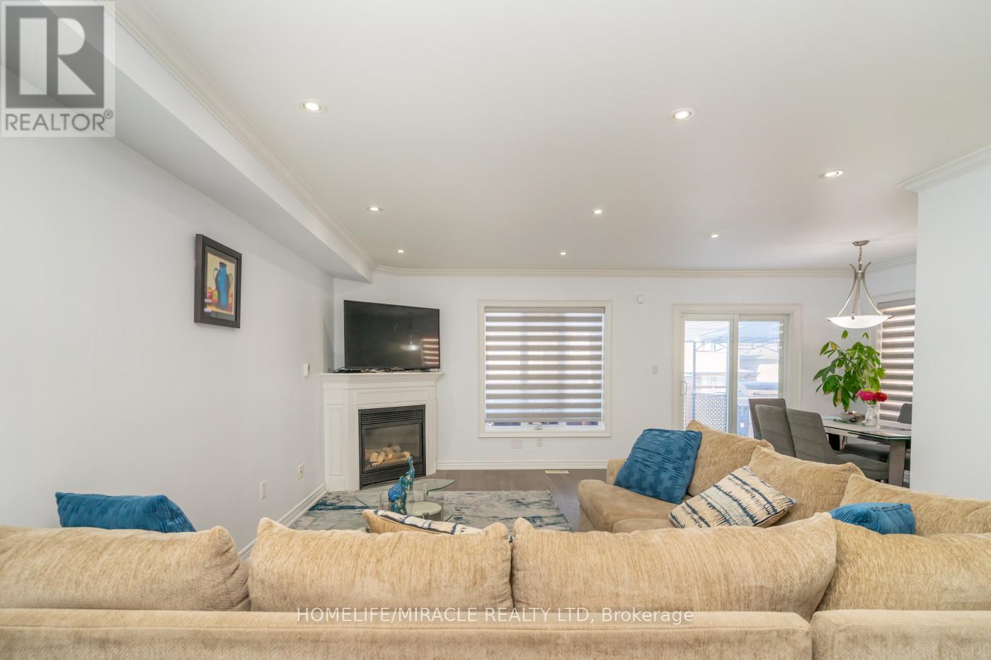 60 Forest Fountain Drive, Vaughan, Ontario  L4H 1S3 - Photo 7 - N12580566