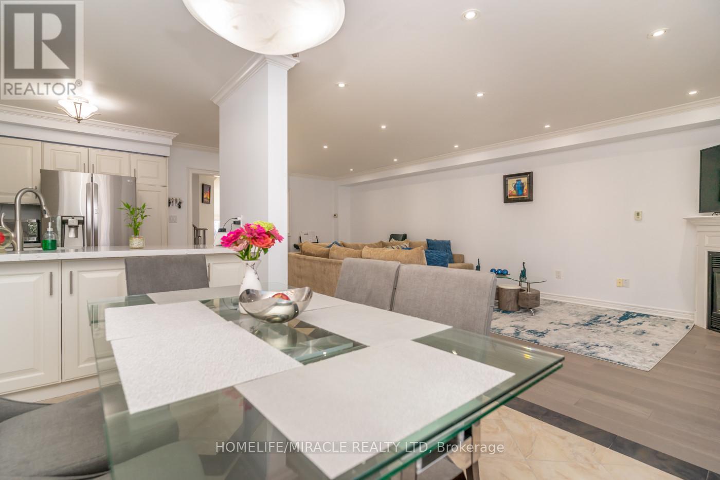 60 Forest Fountain Drive, Vaughan, Ontario  L4H 1S3 - Photo 9 - N12580566