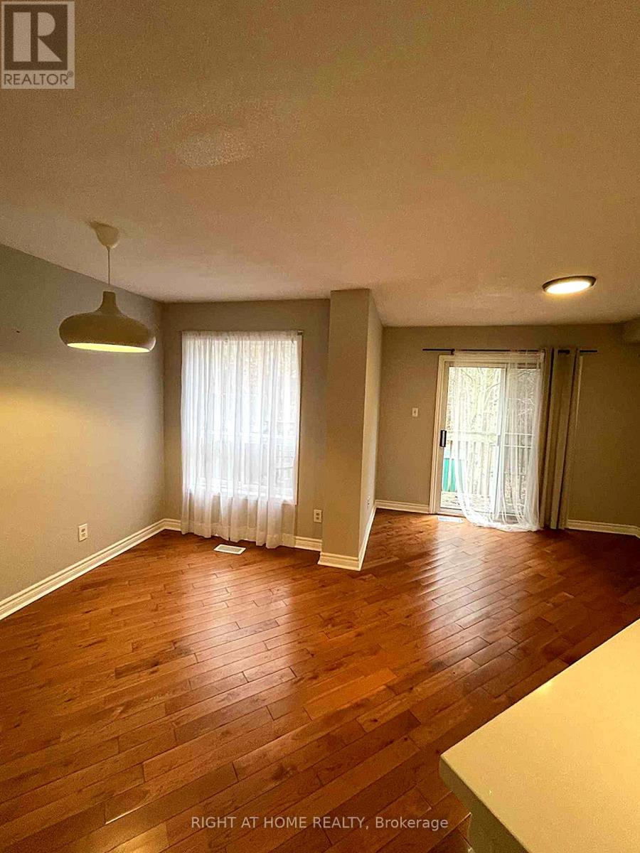 294 Ferndale Drive S, Barrie (Ardagh), Ontario  L4N 8K1 - Photo 11 - S12580584