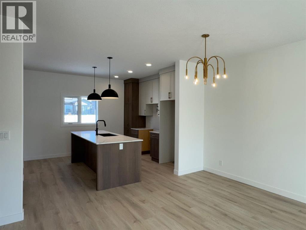 36 Memorial Parkway, Rural Red Deer County, Alberta  T4E 3B7 - Photo 5 - A2255569