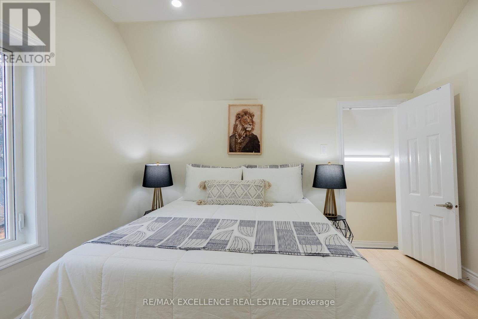 10 Draper Street, Halton Hills, Ontario  L7G 3C8 - Photo 34 - W12580574