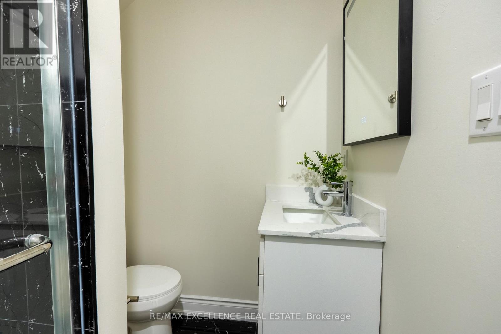 10 Draper Street, Halton Hills, Ontario  L7G 3C8 - Photo 37 - W12580574