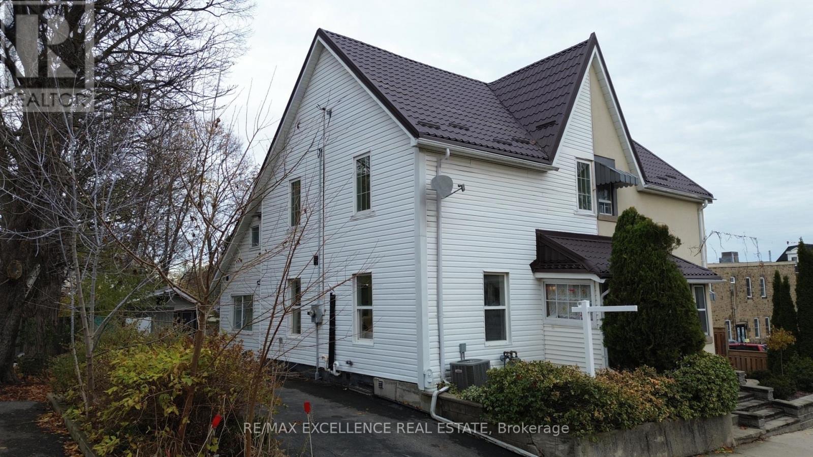 10 Draper Street, Halton Hills, Ontario  L7G 3C8 - Photo 46 - W12580574