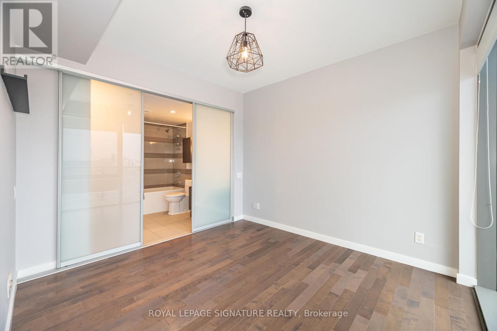 3203 - 70 Distillery Lane, Toronto, Ontario  M5A 0E3 - Photo 13 - C12574888